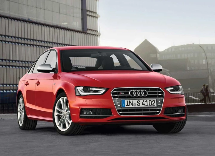 Audi A4 restyling 2012