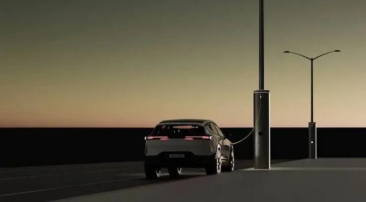 Ricarica auto elettriche: negli USA i lampioni diventano colonnine