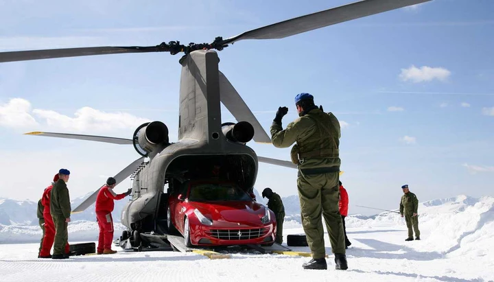 Ferrari FF sulle Dolomiti