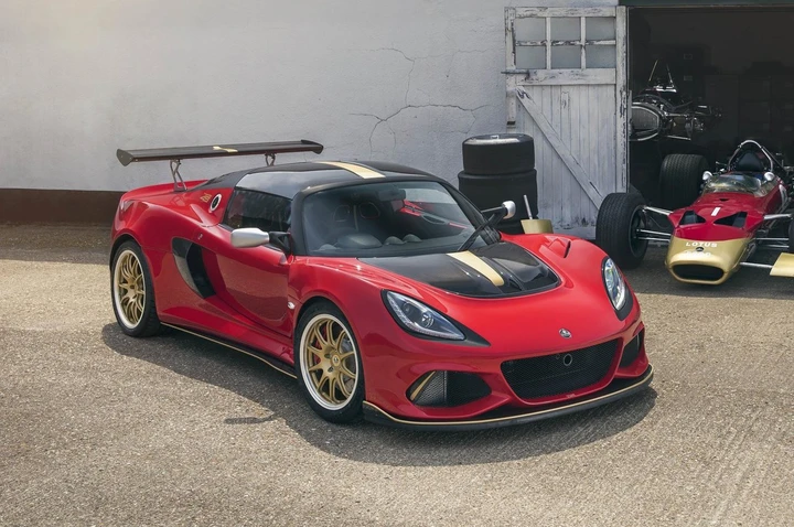 Lotus Exige Cup 430 Type 49 2018: immagini ufficiali