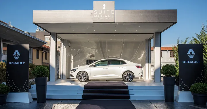 Renault: la Suite Megane Grand Coupé alla Design Week di Milano