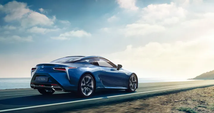 Lexus LC 500h al Salone di Ginevra 2016