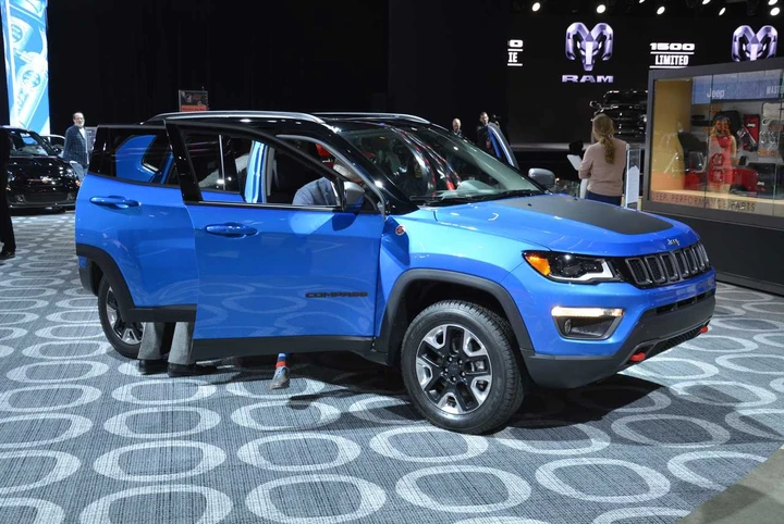 Jeep Cherokee 2018: il nuovo modello debutta a Detroit