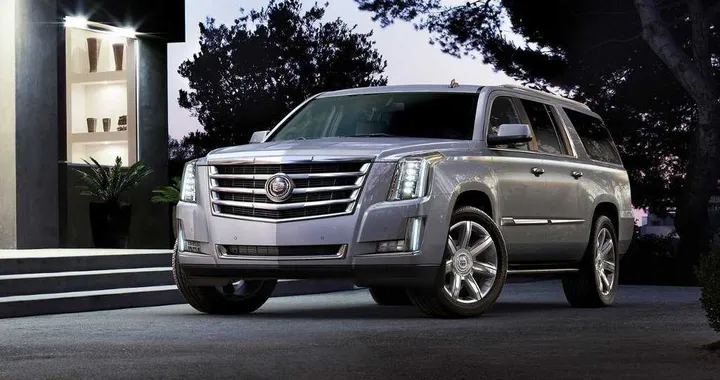 Nuova Cadillac Escalade 2015: le immagini ufficiali