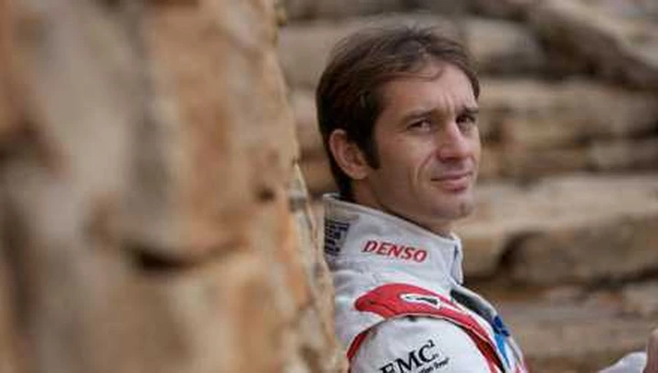 Jarno Trulli in visita nell'Abruzzo devastato dal terremoto