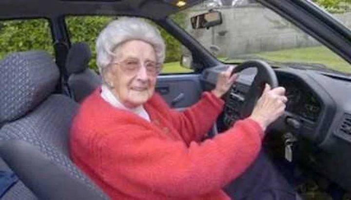 Multa per eccesso di velocità? Guidava la nonna...