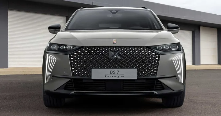 DS: dal 2024 produrrà solo elettriche
