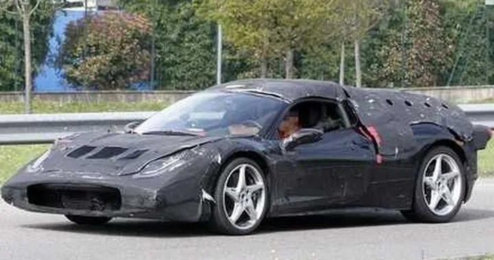 Ferrari F70, foto spia a Maranello