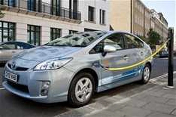 UK: arrivano le prime Toyota Prius plug-in