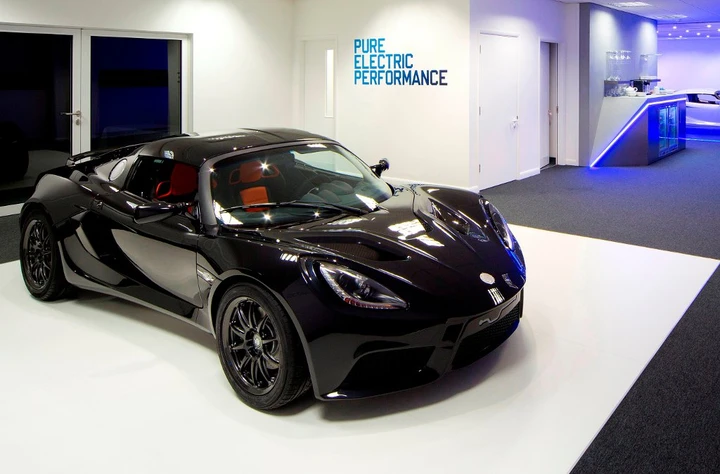 Detroit Electric: inaugurato il primo showroom
