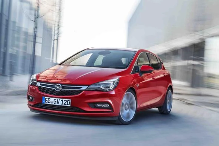 Nuova Opel Astra, prime immagini definitive