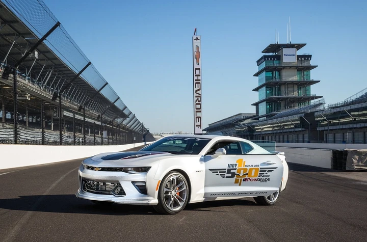 Chevrolet Camaro SS Pace Car Indianapolis 2016: immagini ufficiali