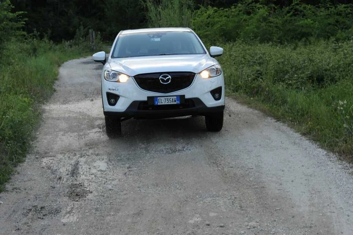 Mazda CX-5 2.0 Benzina: la prova su strada