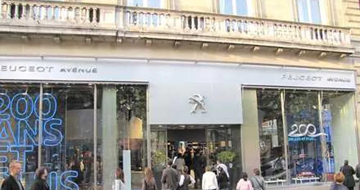 PSA vende la sede di Parigi per ridurre i debiti