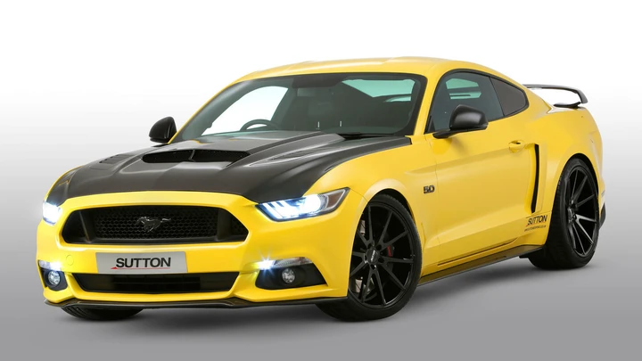 Ford Mustang by Clive Sutton