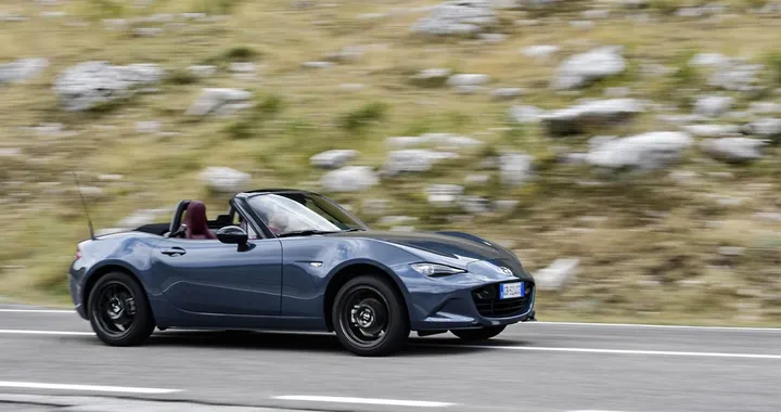 Mazda MX-5 1.5 Polymetal: la prova su strada