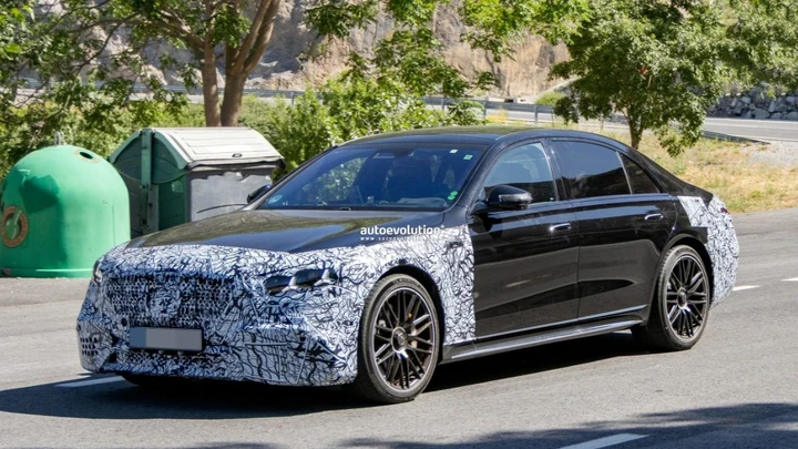 Mercedes-AMG S 63 E Performance: il restyling 2027 è pura adrenalina a cinque stelle