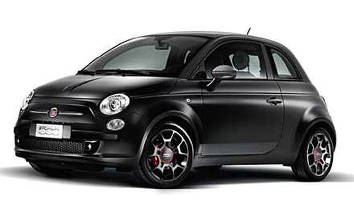 Fiat 500 Blackjack: nero fuori, pelle frau dentro