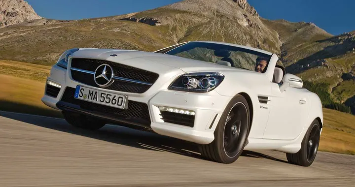 Mercedes SLK 55 AMG 2012: 422 cavalli di potenza