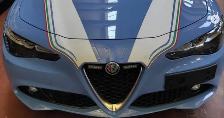Alfa Romeo Giulia 2023: la Polizia svela il restyling?