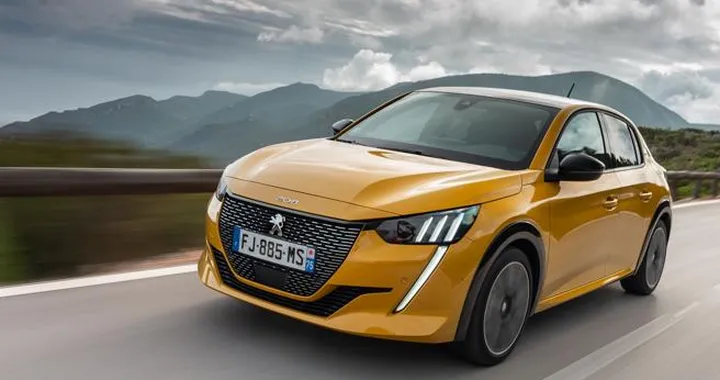 Peugeot 208 premiata Auto dell'Anno 2020