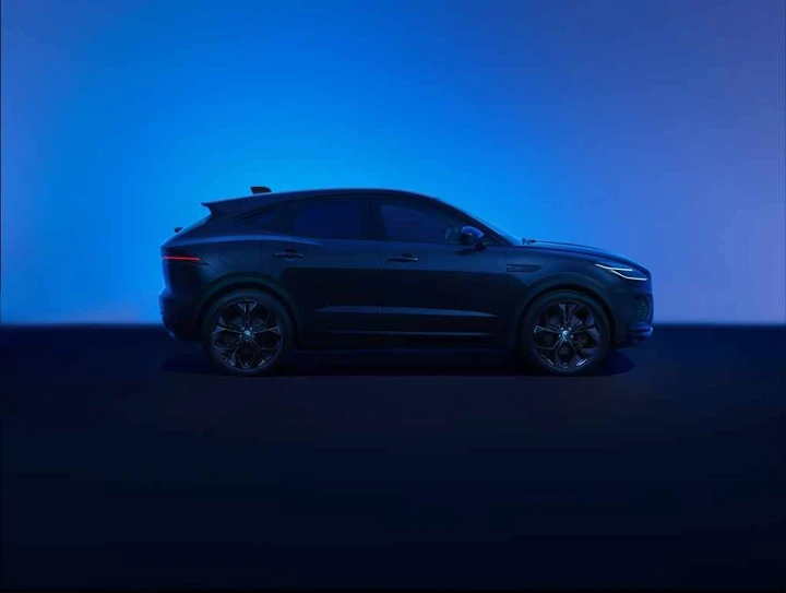 Nuova Jaguar E-Pace 2023