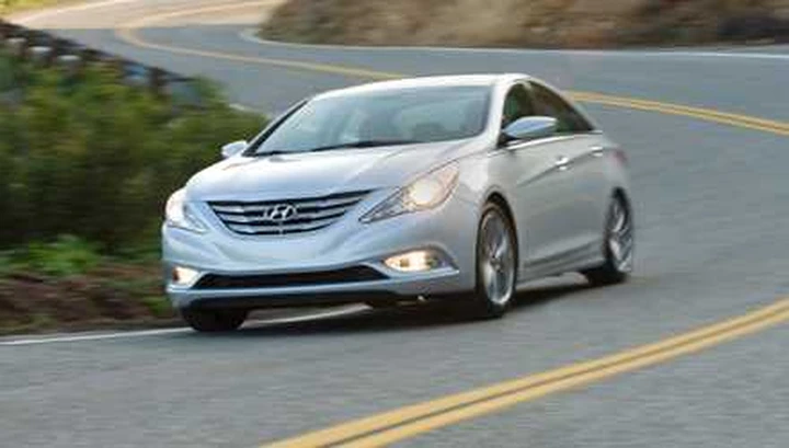 Debutta a New York la Hyundai Sonata 2.0T