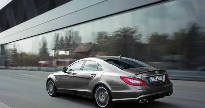 Mercedes CLS63 AMG: 550 CV e 300 km/h