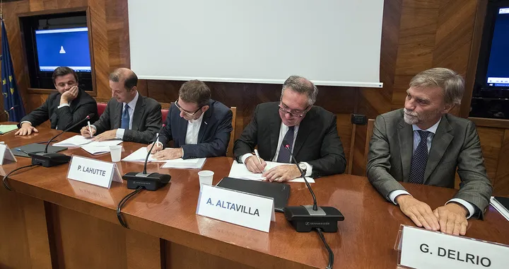 FCA, Iveco e Snam, siglato l'accordo per lo sviluppo del metano