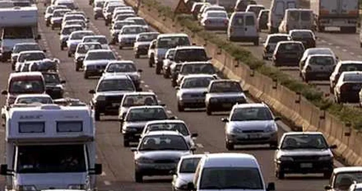 ACI: Maggio positivo per le radiazioni grazie agli incentivi