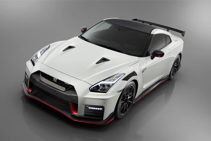 Nissan GT-R Nismo 2020: dalla pista alla strada