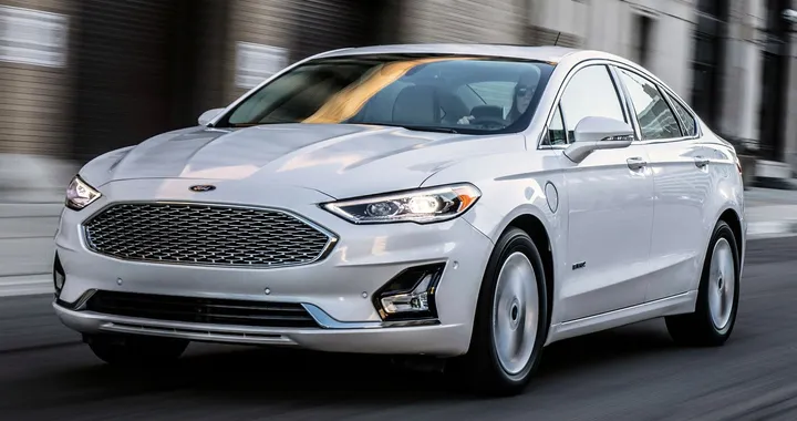 Ford Fusion: il restyling debutterà al Salone di New York