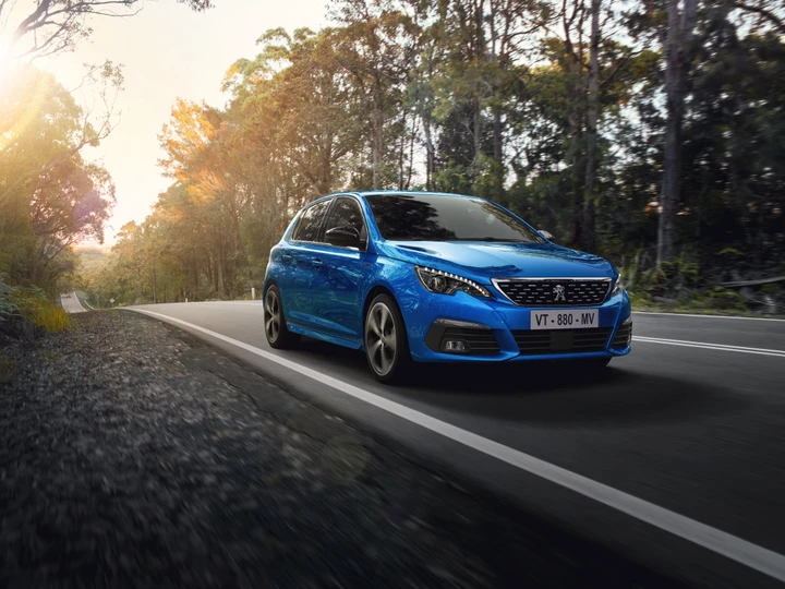 Nuova Peugeot 308 2020: prezzi da 22.700 euro