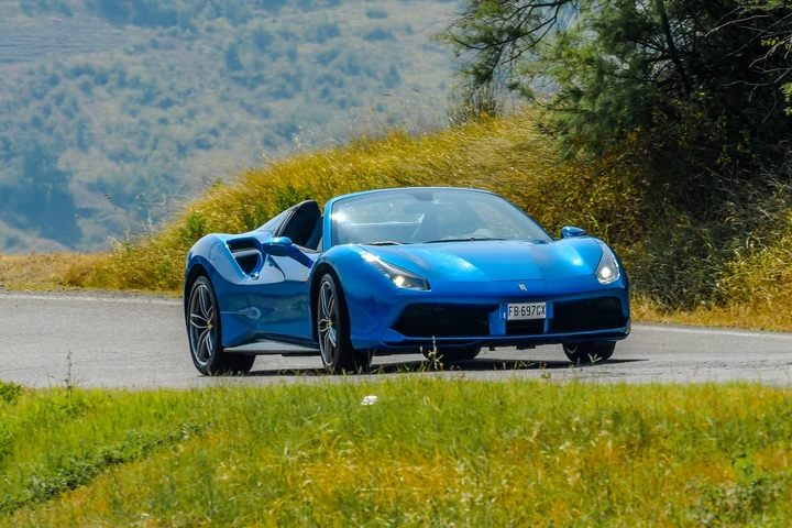 Ferrari 488 Spider: la prova su strada