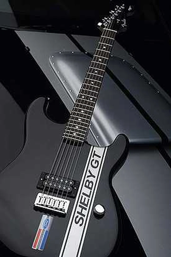 Ford Shelby Mustang GT & Fender Stratocaster