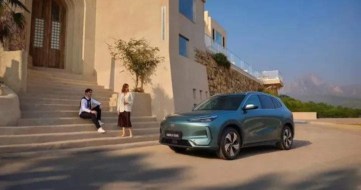 Addio guerra dei prezzi: Geely porta un nuovo modo di fare auto in Italia