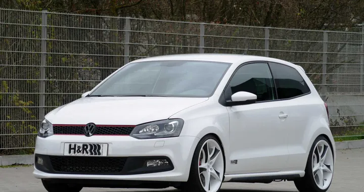 VW Polo GTI by H&R: ribassata e allargata