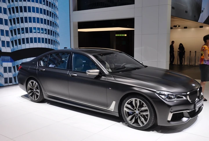 Bmw M760Li xDrive: il debutto al Salone di Ginevra