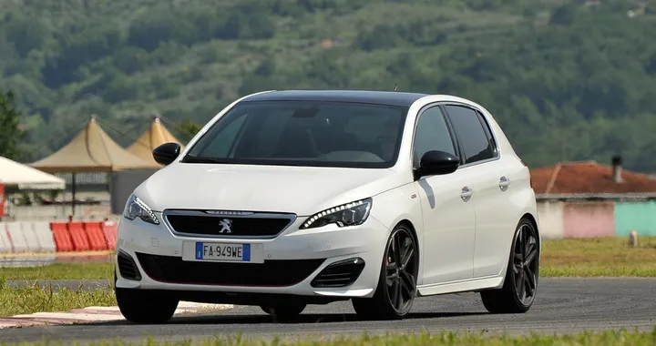 Peugeot 308 GTI: la prova su strada