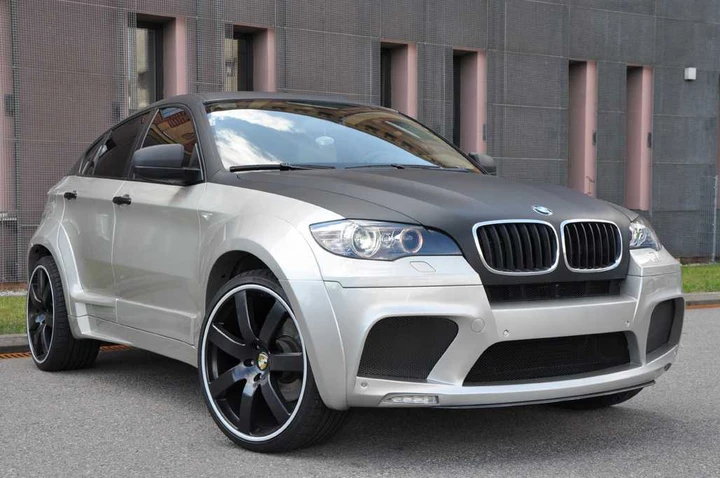 Bmw X6: aggressiva con 15.000 euro in più