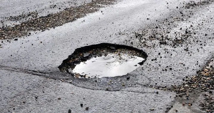 Buche di Roma: anche gli autovelox per ripararle