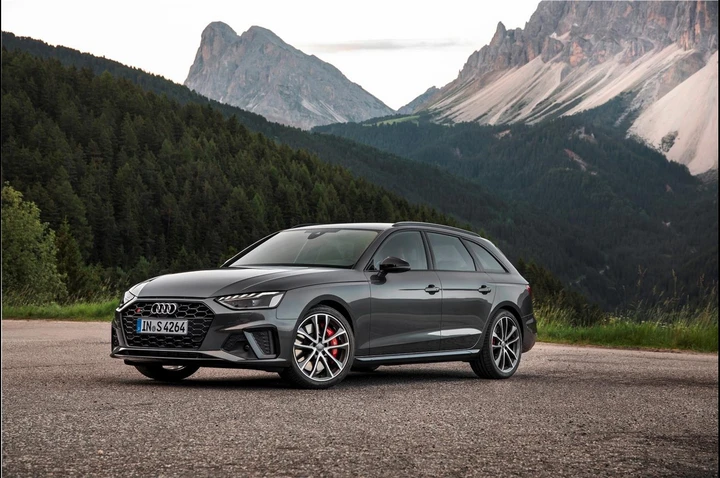 Audi S4 Avant 2019: immagini ufficiali