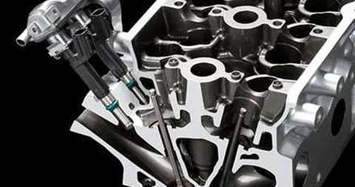 Da Nissan un sistema a doppio iniettore