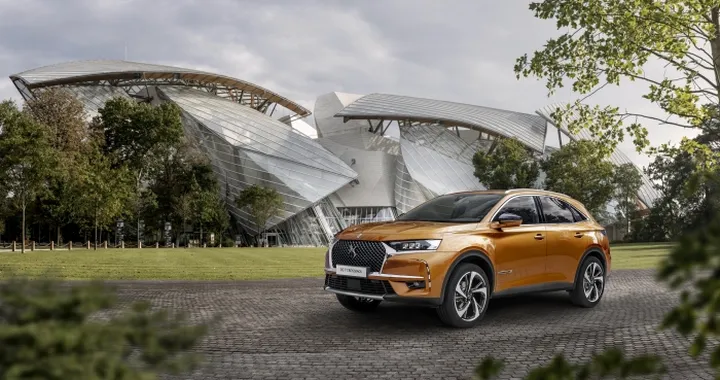DS 7 Crossback: debutta il nuovo allestimento Prestige
