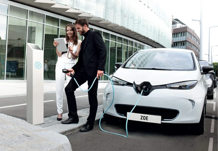 Renault, nuova partnership per la mobilità condivisa nei centri commerciali