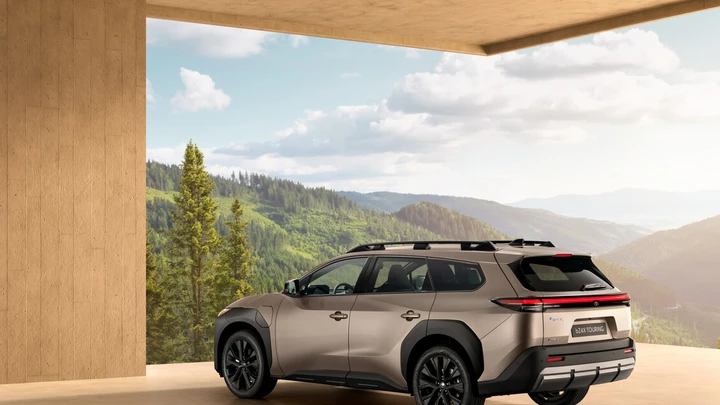Toyota bZ4X Touring: il nuovo SUV elettrico per ogni avventura