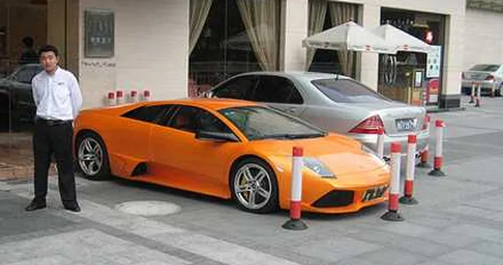 Due nuove concessionarie Lambo in Cina