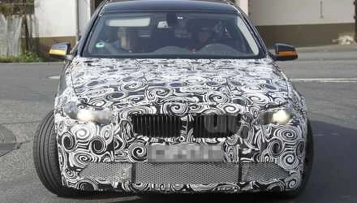 Bmw: avvistata la nuova Serie 5