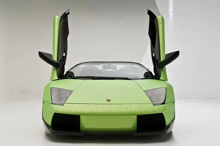 Lamborghini Murcielago Roadster con portasigari