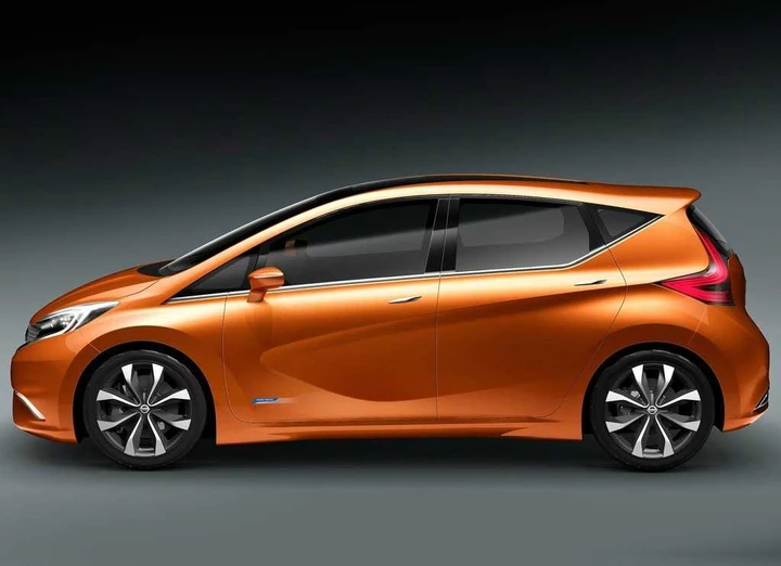 Nissan Invitation Concept 2012